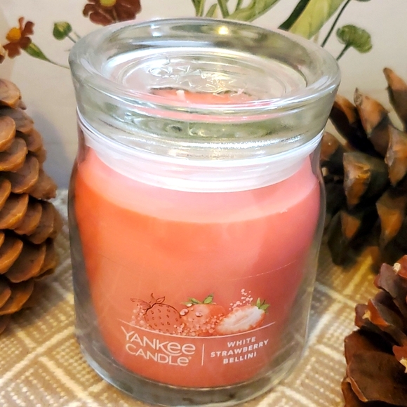 Yankee Candle Other - Yankee Candle White Strawberry Bellini